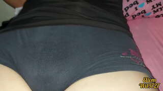 Dada kugusa PUSSY yake mbele ya Kaka yake