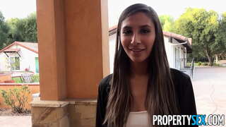 PropertySex હોટ એજન્ટ સાથે સુંદર શરીર નહીં તેના મેળવવા માટે ક્લાઈન્ટ યાદી