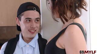 ���ល្លិ Lebelle