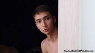 ���ુવાન સેક્સ પક્ષો - તેમને જોવા તરીકે તેઓ જાઓ એકદમ જંગલી સવારી તેમના ચહેરા અને લોડો