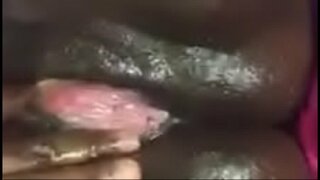 ���િટ ડાટ ચોકલેટ વેટ કેટ વગાડવા