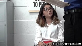 Callie je dobil zajebal na vrh urada tabela